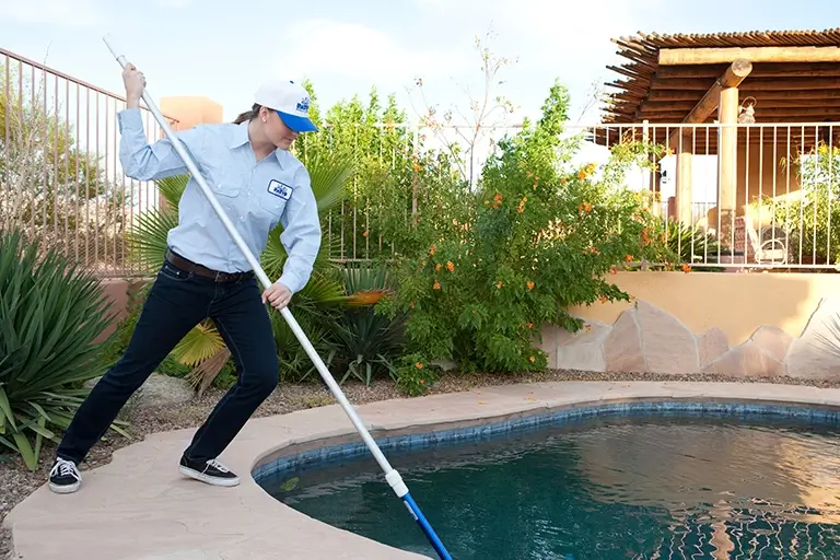 pool cleaning service tucson near me